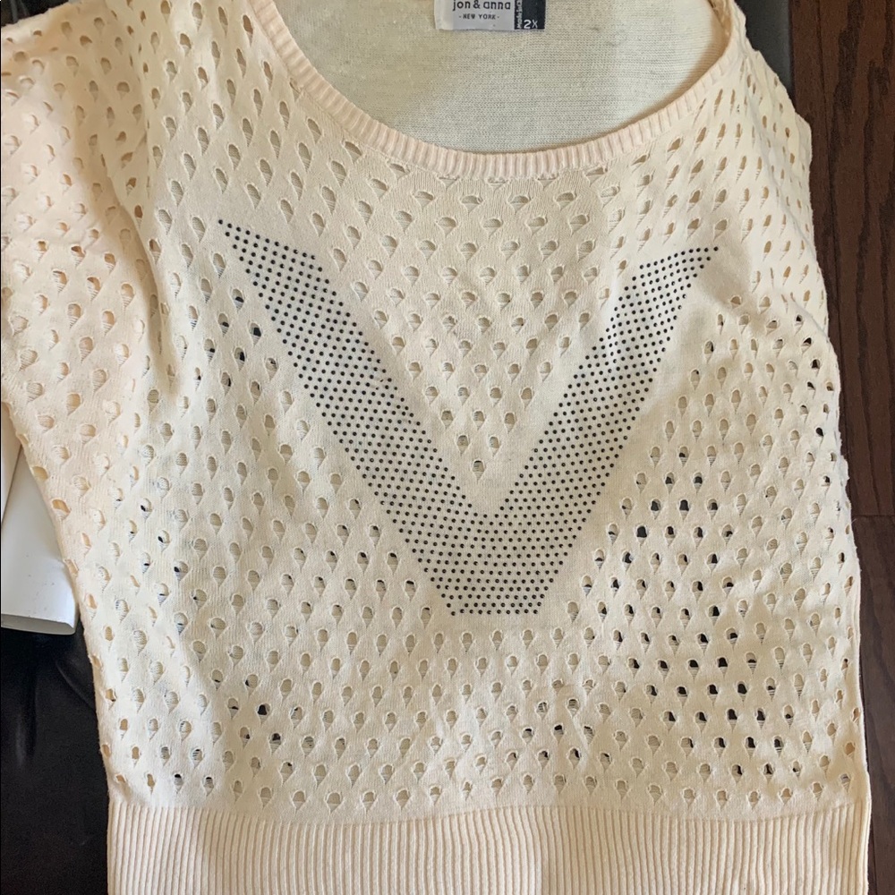 Super cute Jon & Anna NY initial top. Size 2x